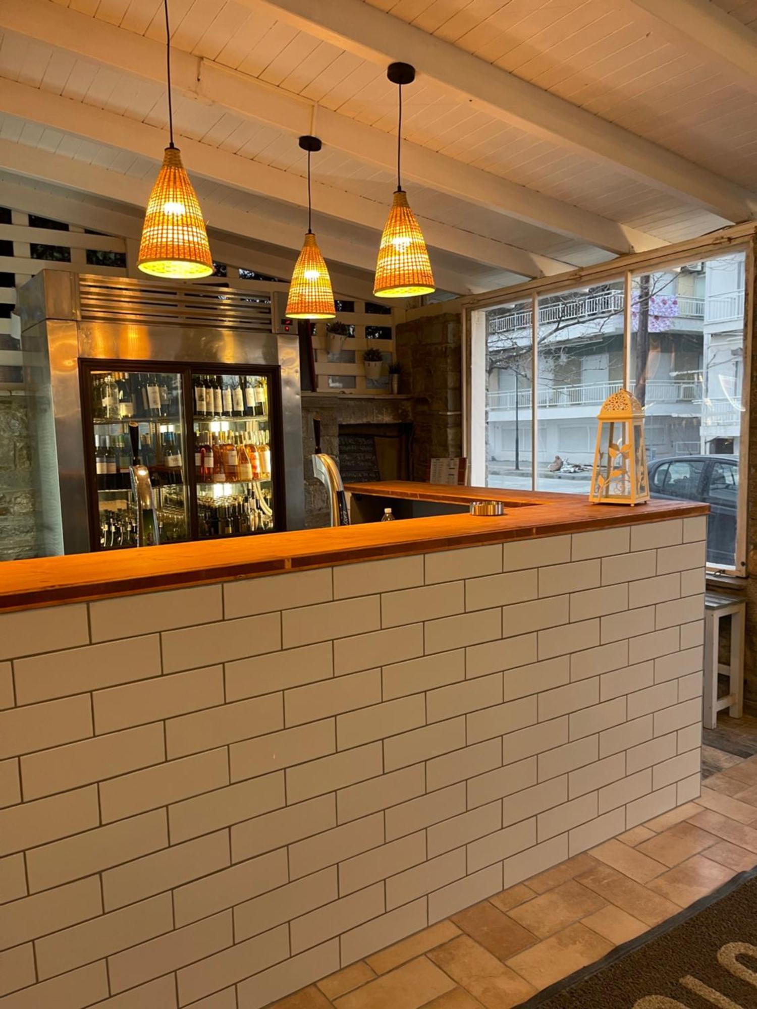 Isalos Suites Néa Péramos 외부 사진