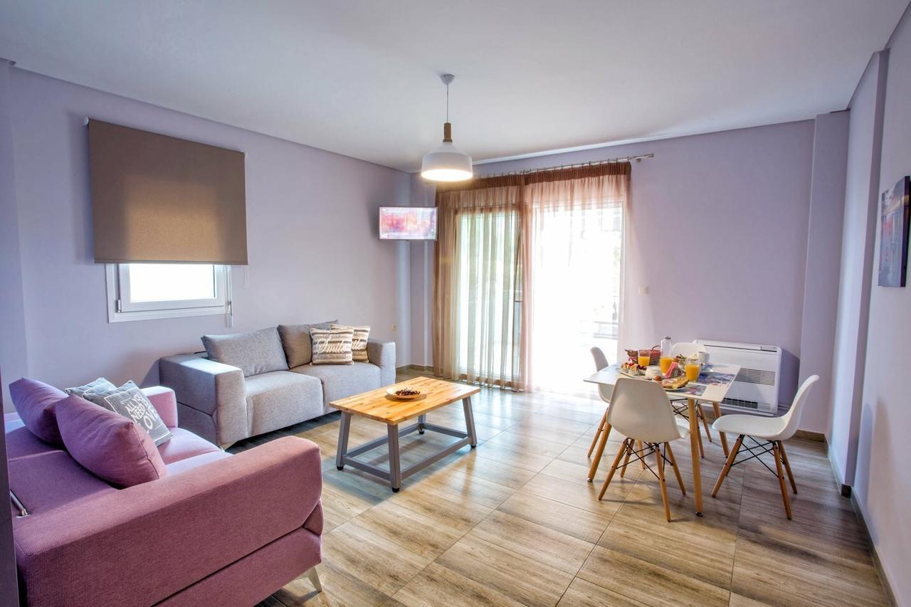 Isalos Suites Néa Péramos 외부 사진