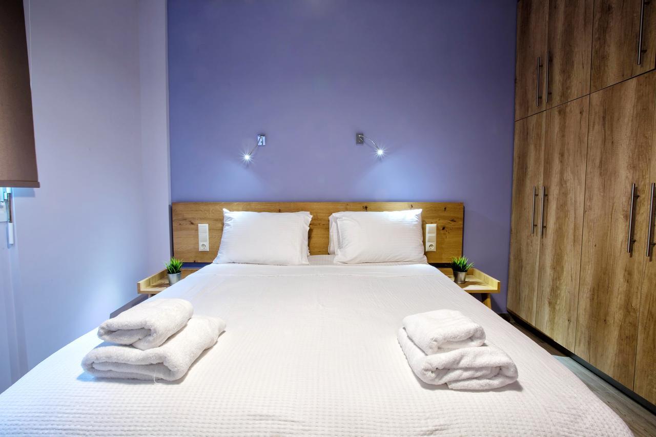 Isalos Suites Néa Péramos 외부 사진
